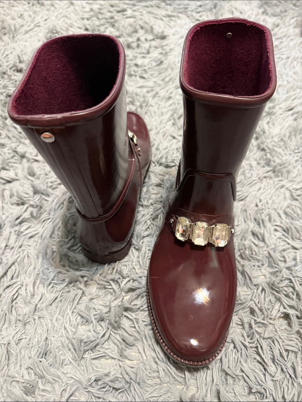 MK Michael Kors Womenās Burgundy Jewel-Accent Rain Boots